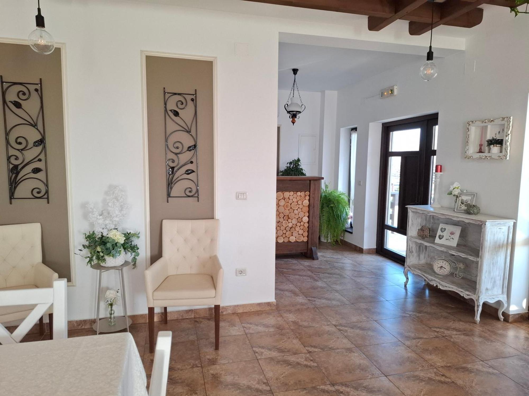Dor De Casa Doljesti Exterior foto