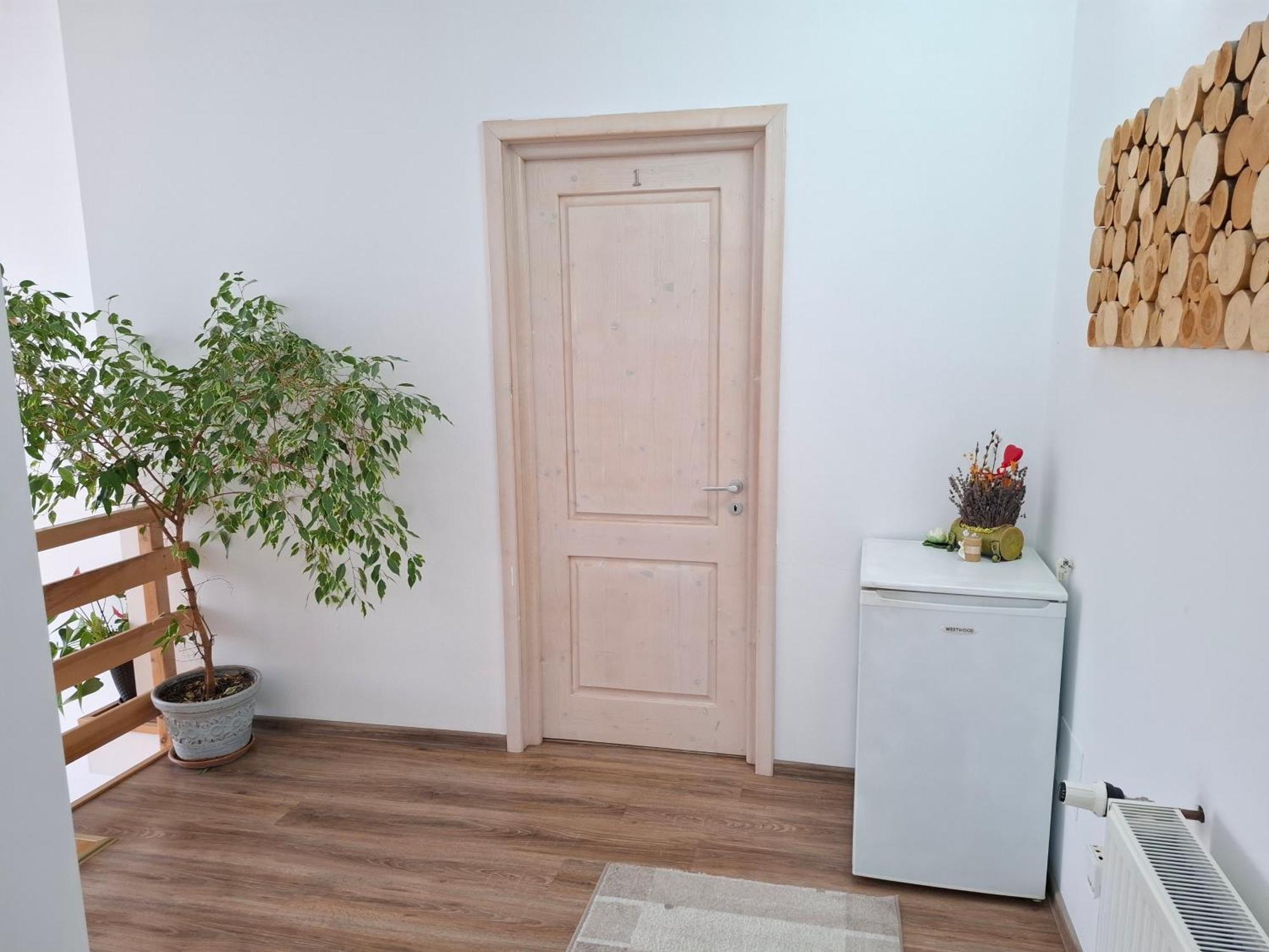 Dor De Casa Doljesti Exterior foto